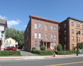 145-149 Washington St in New Britain, CT - Building Photo - Building Photo