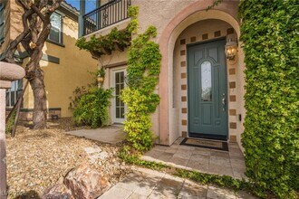 7744 White Ginger Ave in Las Vegas, NV - Building Photo - Building Photo