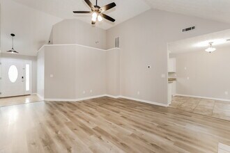 221 Eagles Crest Ct in Mcdonough, GA - Building Photo - Building Photo