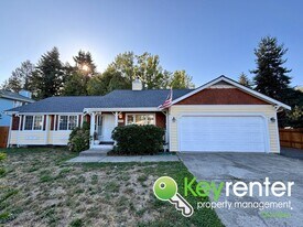 10202 E F St in Tacoma, WA - Building Photo