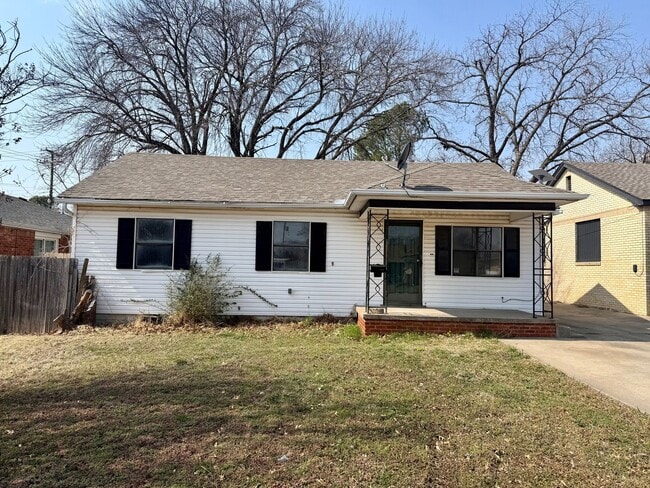 property at 1904 N Oklahoma Ave