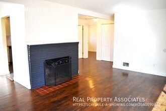 14047 Meridian Ave N in Seattle, WA - Building Photo - Building Photo