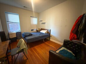 193 Boylston St, Unit 2 in Boston, MA - Foto de edificio - Building Photo