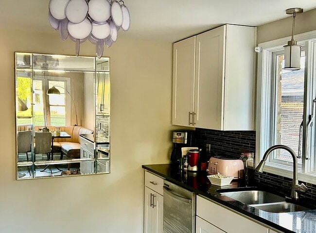 966 Delaware Rd in Buffalo, NY - Foto de edificio - Building Photo