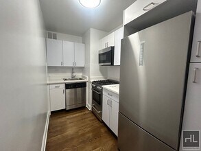 5 AVENUE in New York, NY - Building Photo - Building Photo