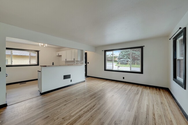 831 N 40th St in Lincoln, NE - Building Photo - Building Photo