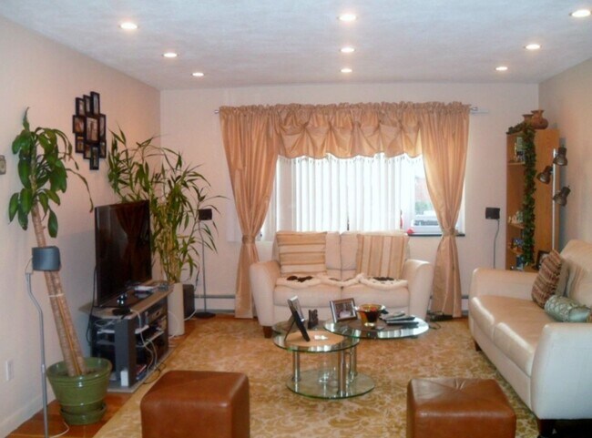 property at 366 Elliot St