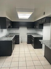 5429 W Glenrosa Ave in Phoenix, AZ - Building Photo - Building Photo