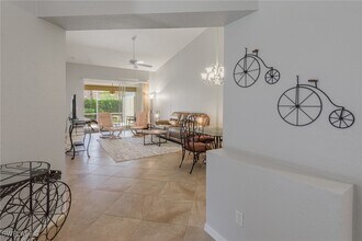 5502 Greenwood Cir in Naples, FL - Building Photo - Building Photo