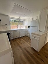 1728 Royal Ct in San Luis Obispo, CA - Building Photo - Building Photo