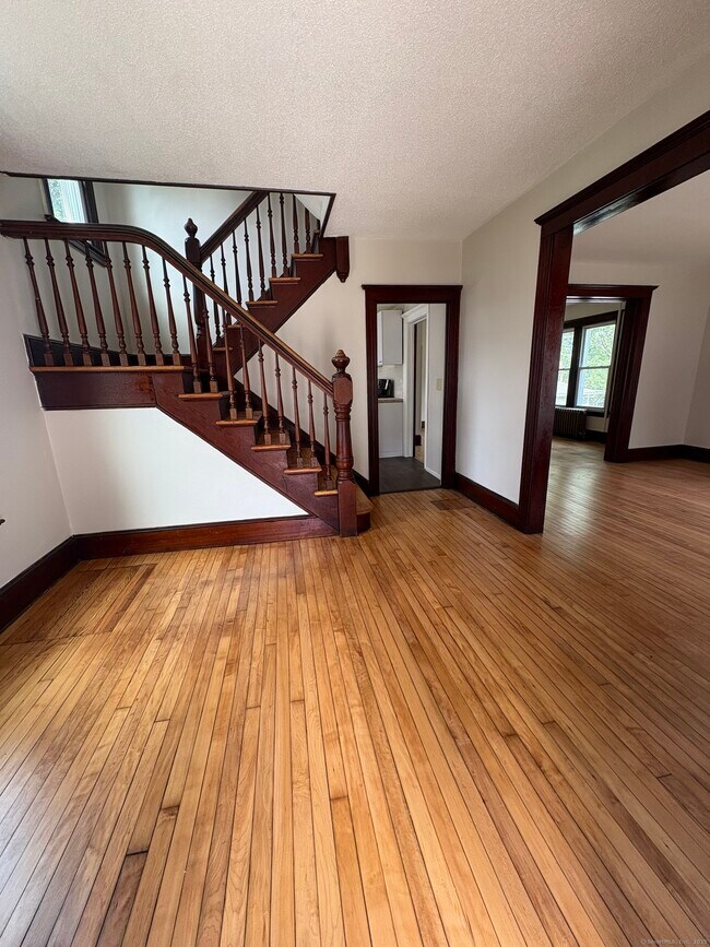 64 Turner Ave in Torrington, CT - Building Photo - Building Photo