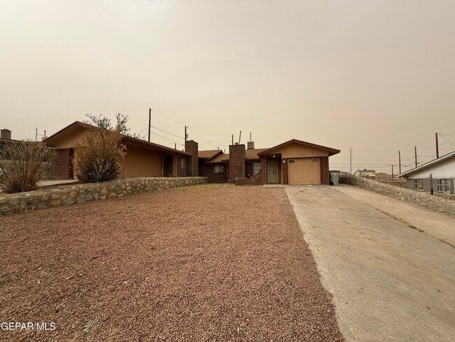 property at 3911 Moonlight Ave