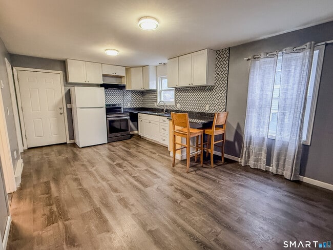 51 River St in Waterbury, CT - Building Photo - Building Photo