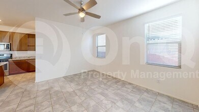 7845 S New Strike Way in Tucson, AZ - Building Photo - Building Photo