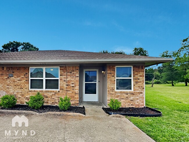 property at 1303 Cardinal Dr
