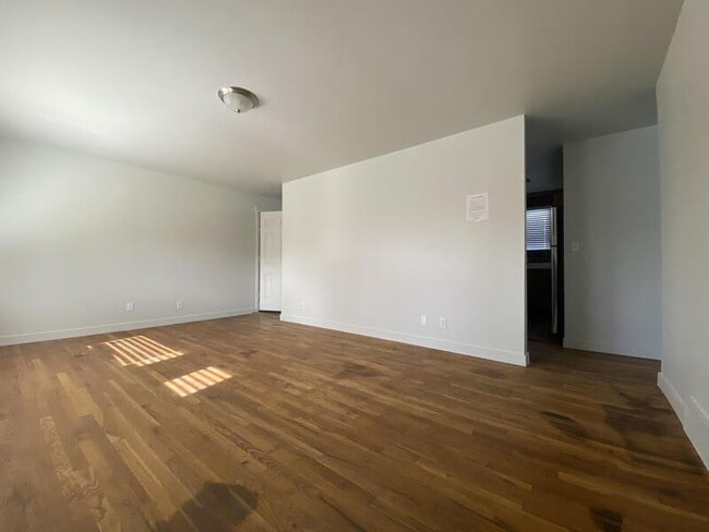 189 Tennyson Ave in Sandy, UT - Building Photo - Building Photo