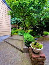 220 174th St SW in Bothell, WA - Building Photo - Building Photo