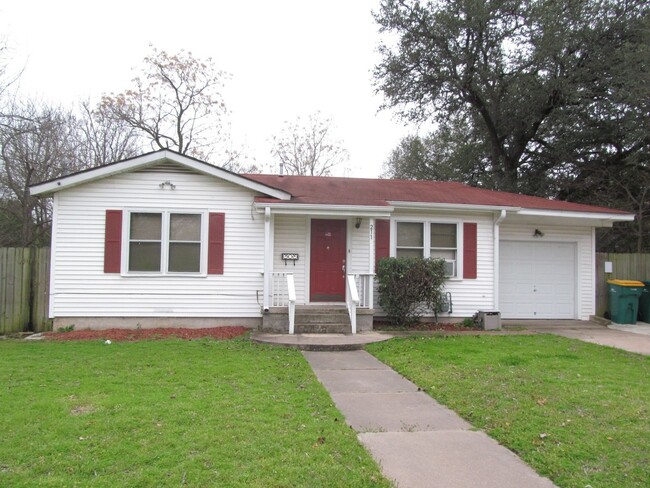 property at 211 W 14th Ave