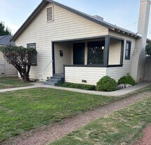 100 W Howard Ave in Visalia, CA - Building Photo