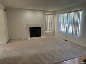 1251 Otter Ave in Waterford Township, MI - Building Photo - Building Photo
