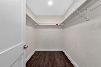 161 4th St, Unit 1 in Medford, MA - Building Photo - Building Photo