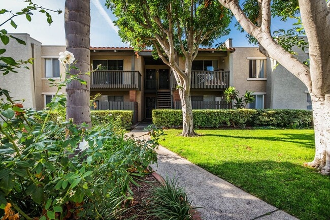 CASA GRANDE APARTMENT HOMES in Cypress, CA - Building Photo - Building Photo