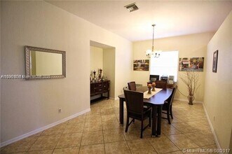 4321 W Whitewater Ave in Weston, FL - Building Photo - Building Photo