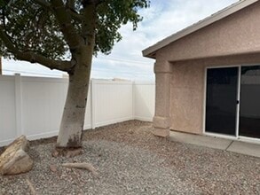 2770 Tonto Dr, Unit 73 in Lake Havasu City, AZ - Foto de edificio - Building Photo