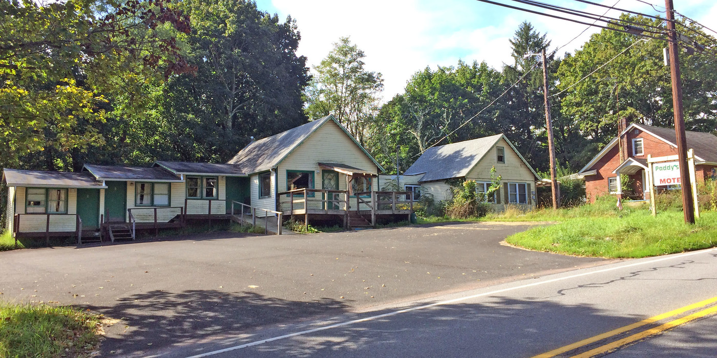 3122 Route 715 in Henryville, PA - Building Photo