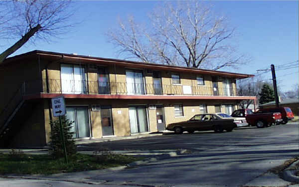 Sea Isle Apartments in Calumet Park, IL - Foto de edificio