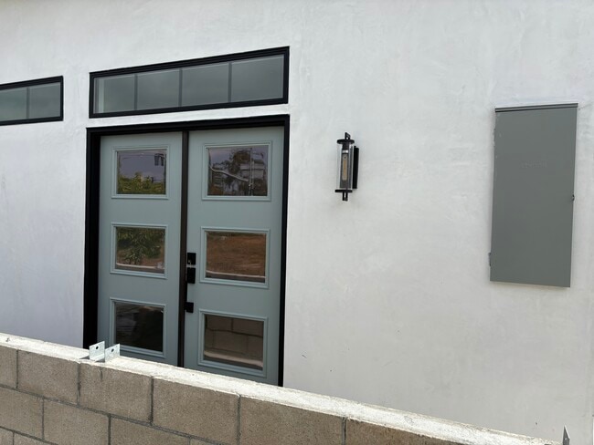 8235 Casa Blanca Pl, Unit 8237 in San Diego, CA - Building Photo - Building Photo