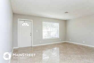 7715 Kimberly Blvd in North Lauderdale, FL - Building Photo - Building Photo