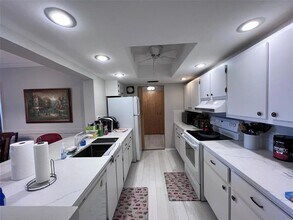 95 N Birch Rd, Unit 302 in Fort Lauderdale, FL - Building Photo - Building Photo