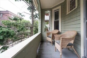 6 Chatham St, Unit 2 in Cambridge, MA - Foto de edificio - Building Photo