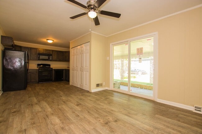1403 Broadmoor Rd in Jonesboro, AR - Building Photo - Building Photo