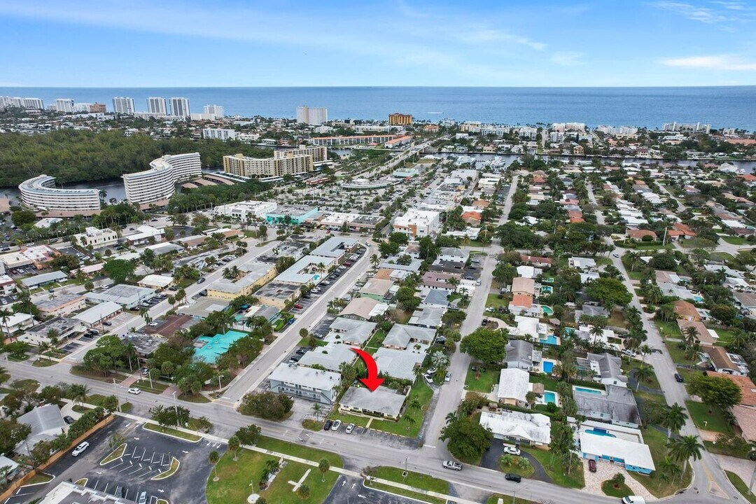 380 SE 12th Ave in Deerfield Beach, FL - Building Photo