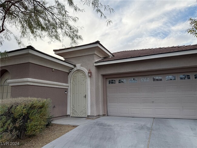 9421 Andesite Hollow Ct in Las Vegas, NV - Building Photo - Building Photo