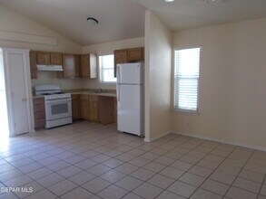 1655 St. James St in El Paso, TX - Building Photo - Building Photo