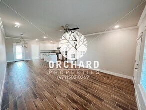 82 E Loveland Loop in Farmington, AR - Building Photo - Building Photo