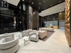 117 Broadway Ave in Toronto, ON - Building Photo - Building Photo