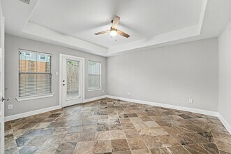 584 Bomar St in Houston, TX - Building Photo - Building Photo