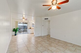 2124 N Bell Ave in Tucson, AZ - Building Photo - Building Photo