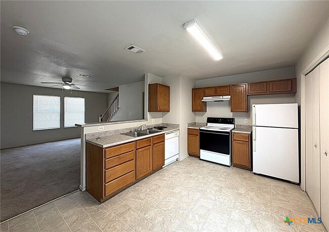 property at 1611 Inca Dr
