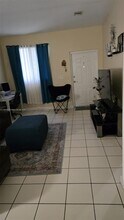 1568 SE 26th St in Homestead, FL - Building Photo - Building Photo
