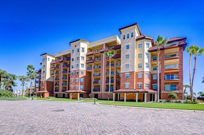 5301 Gulf Blvd in St Pete Beach, FL - Building Photo - Building Photo