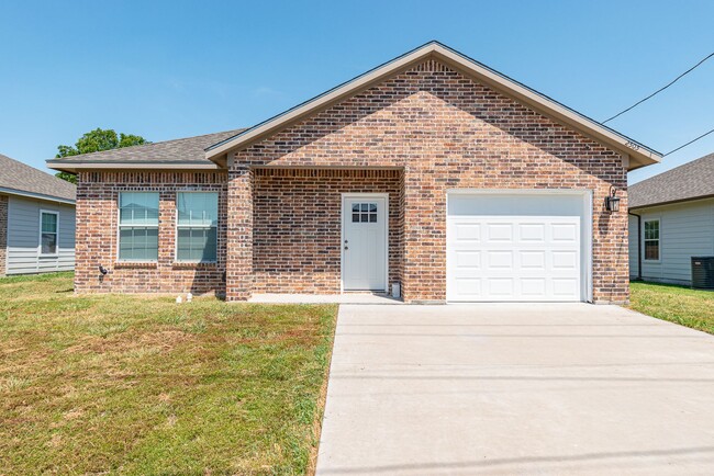 property at 2505 Carver St