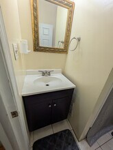 3002 Kenyon Ave in Baltimore, MD - Foto de edificio - Building Photo