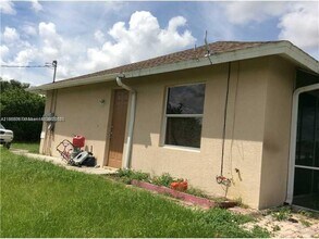 4612-4624 24th St SW in Lehigh Acres, FL - Building Photo - Building Photo
