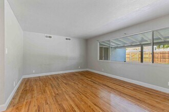 2825 Westchester Ln in Modesto, CA - Building Photo - Building Photo