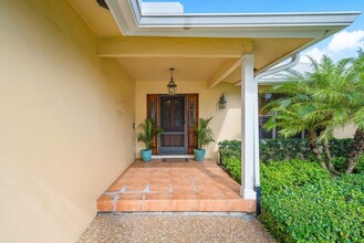 1135 Harbor Dr in Delray Beach, FL - Building Photo - Building Photo